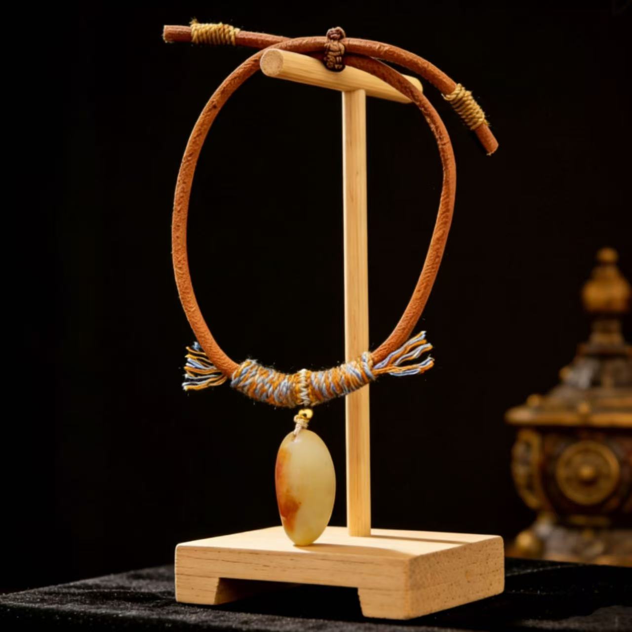 T15B Second-grade Hetian Hand Bracelet (Random Style)